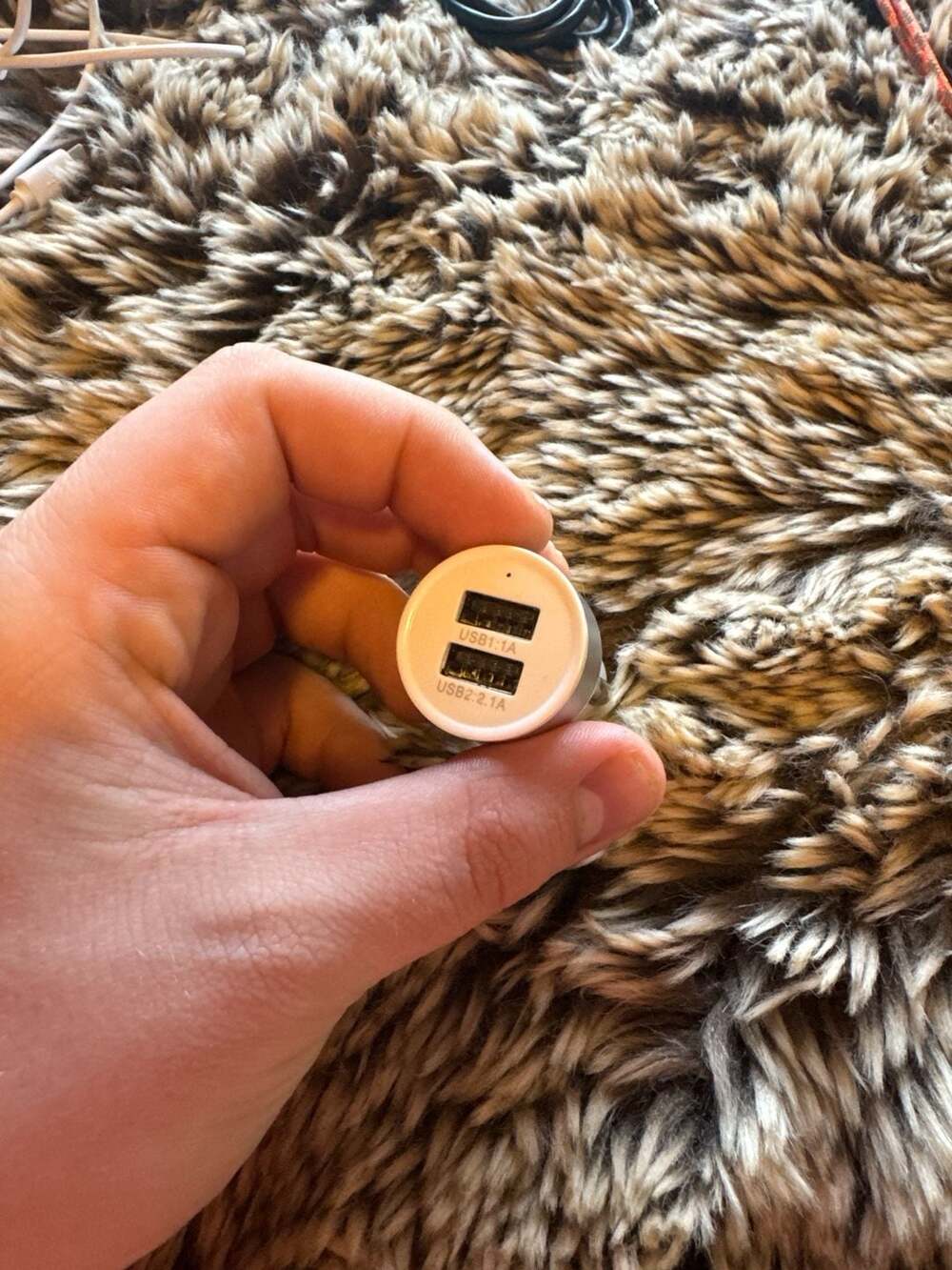 iHip White and Silver Dual 2-Port USB Car Charger 2.1A and 1A